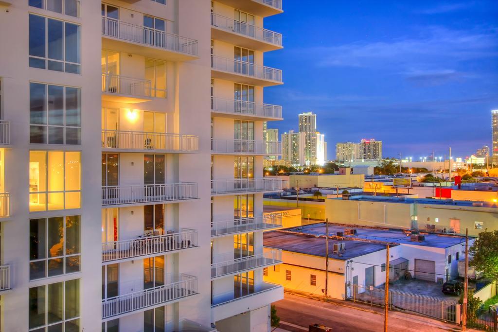 Real Living Hotel Residence Μαϊάμι Εξωτερικό φωτογραφία