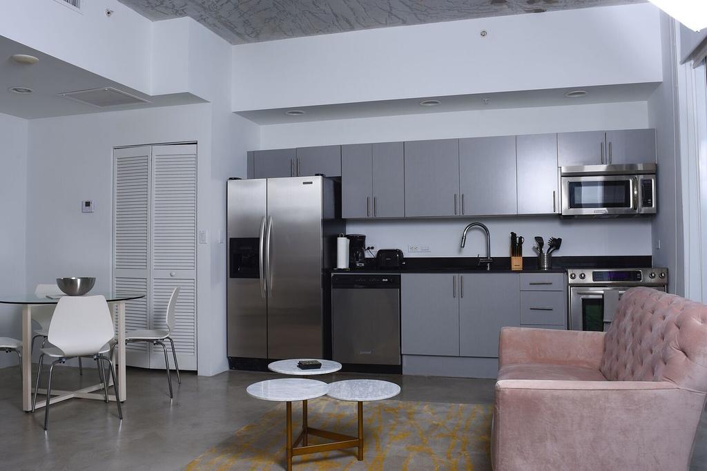 Real Living Hotel Residence Μαϊάμι Εξωτερικό φωτογραφία