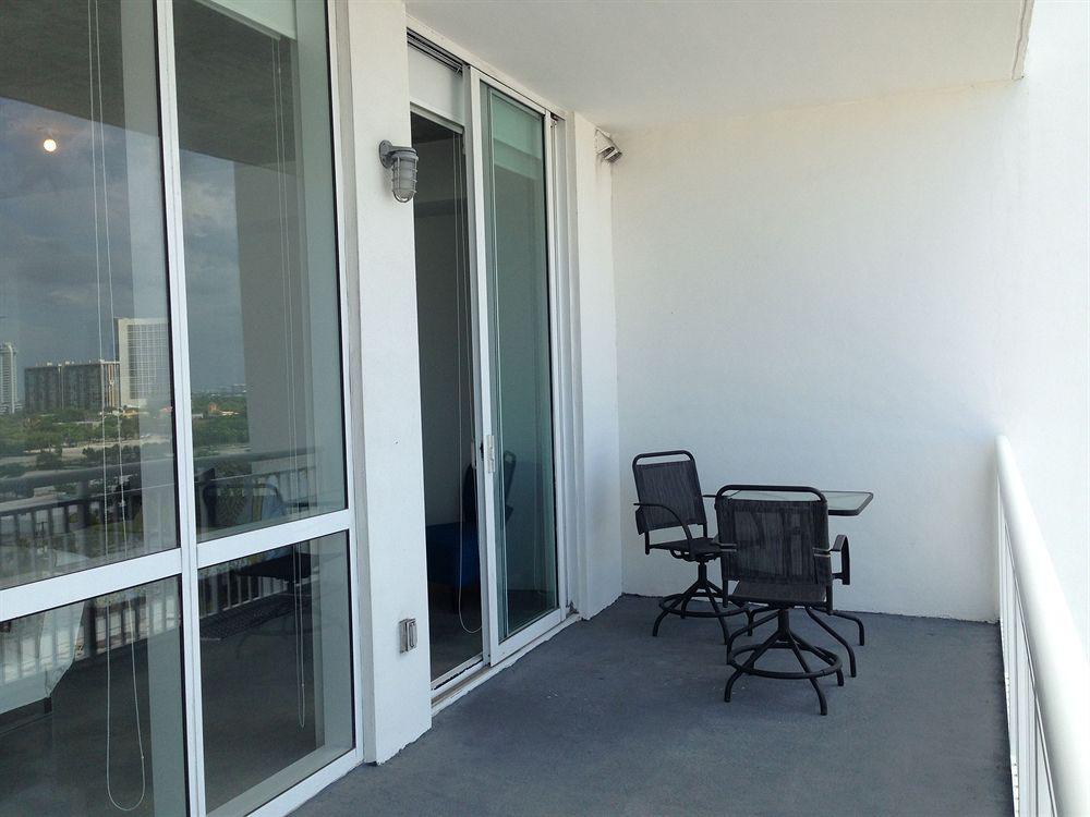 Real Living Hotel Residence Μαϊάμι Εξωτερικό φωτογραφία